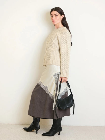 Loom Sweater | zartes Zopfmuster aus Atlas von Sandnes Garn