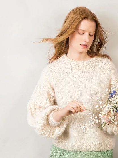 Elsa Pullover | Easy dream sweater made from Brushed Alpakka and Tynn Silk Mohair by Sandnes Garn