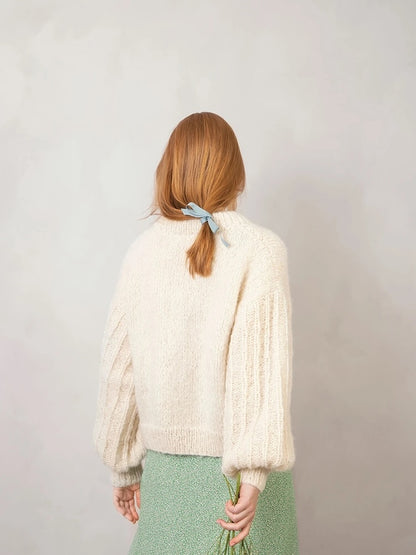 Elsa Pullover | Easy dream sweater made from Brushed Alpakka and Tynn Silk Mohair by Sandnes Garn