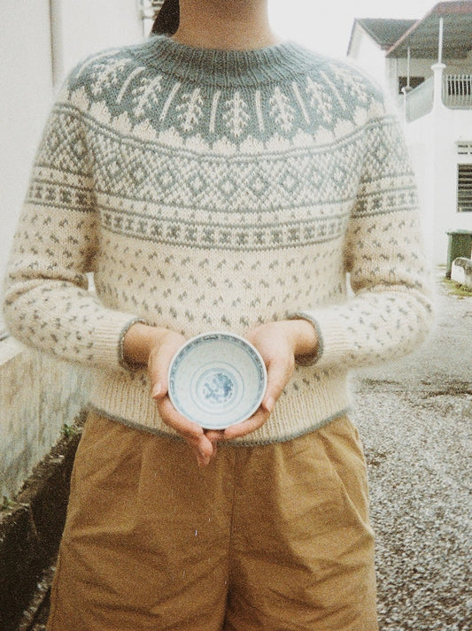 Grain Jumper | Porzellanmuster aus Le Petit Organic Cotton und Le Petit Silk Mohair von Biches & Bûches