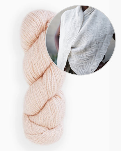 Scialle Skala | delicato scialle in filato Tynd di Woolfolk