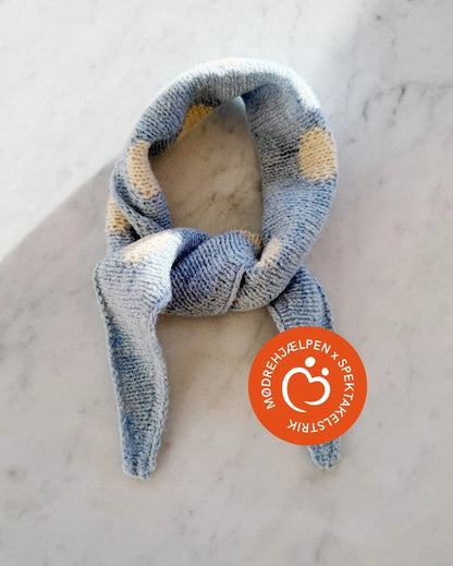 Fri Scarf | strahlende Punkte aus Semilla Melange von BC Garn