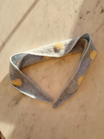 Fri Scarf | strahlende Punkte aus Semilla Melange von BC Garn