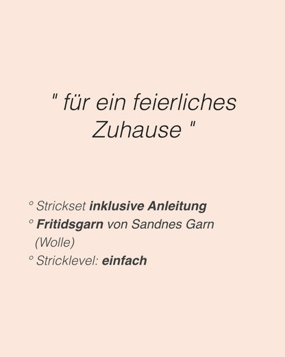 Streifen Weihnachtssocke | bezaubernd feierlich aus Fritidsgarn von Sandnes Garn