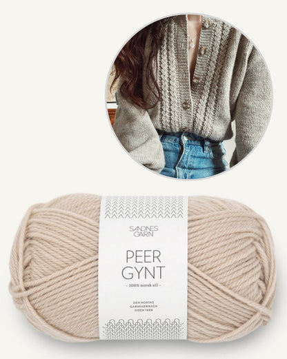 The Sascha Cardigan | feines Zopfmuster aus Peer Gynt von Sandnes Garn