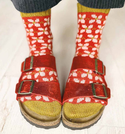 Geniale Motivsocken Stricken | einzigartige Muster zu sommerlichen Themen