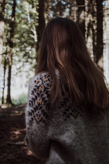 First Light Sweater | wie Sonnenstrahlen am Morgen aus Lettlopi von Lopi Island