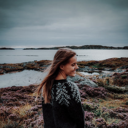 First Light Sweater | wie Sonnenstrahlen am Morgen aus Lettlopi von Lopi Island