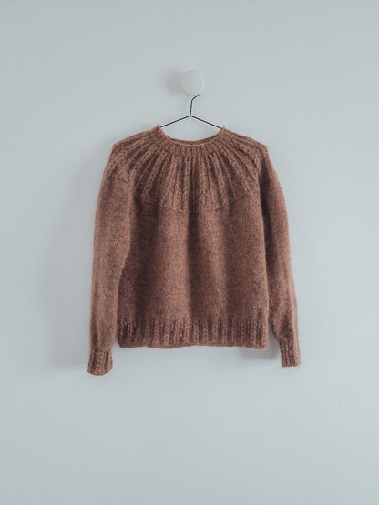 Ulvenknit Soft Spoken Sweater mit Plötulopi von Lopi Island und Tynn Silk Mohair von Sandnes Garn 4