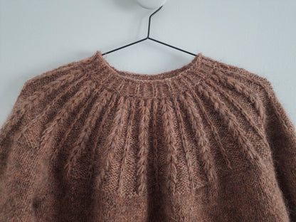 Ulvenknit Soft Spoken Sweater mit Plötulopi von Lopi Island und Tynn Silk Mohair von Sandnes Garn 5