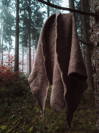 Takesti Shawl | schlicht und warm aus Plötulopi von Lopi Island