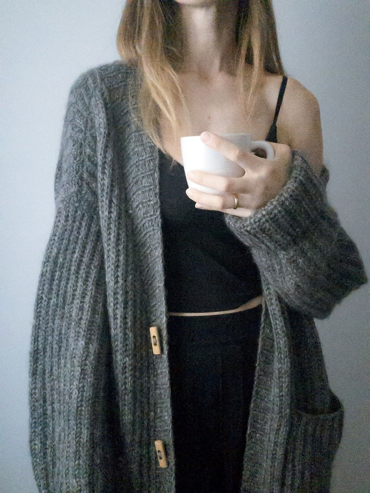 Ulvenknit The Chunkigan mit Plötulopi von Lopi Island und Tynn Silk Mohair von Sandnes Garn 4