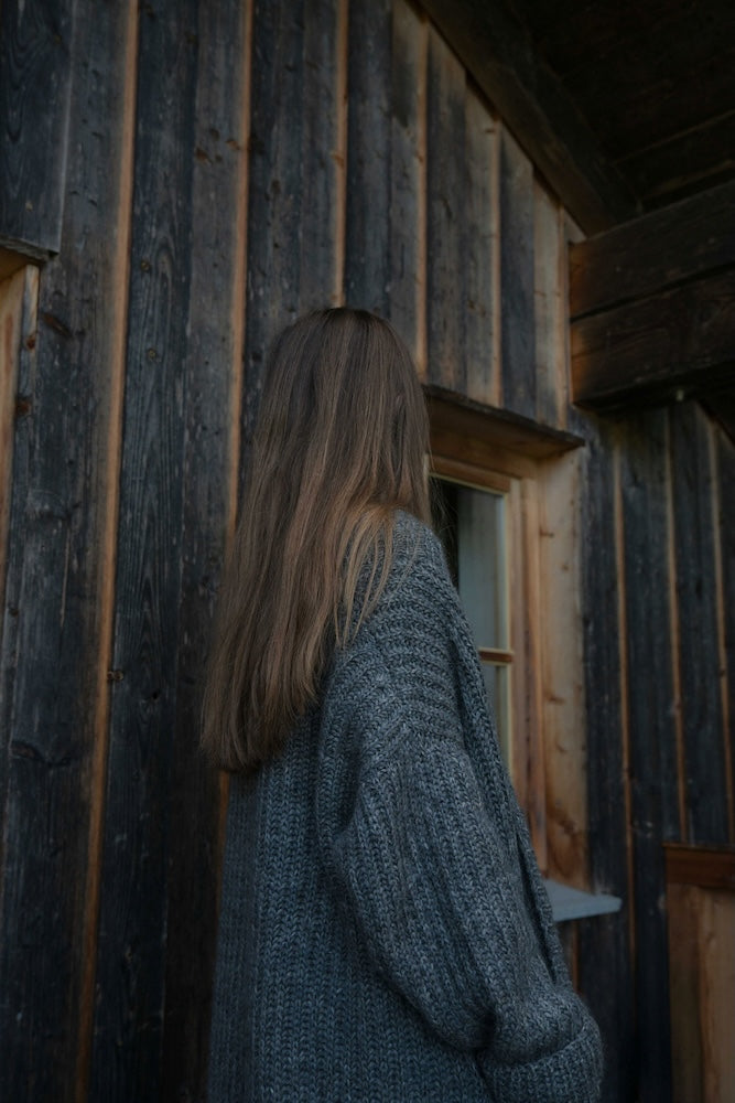Ulvenknit The Chunkigan mit Plötulopi von Lopi Island und Tynn Silk Mohair von Sandnes Garn 7