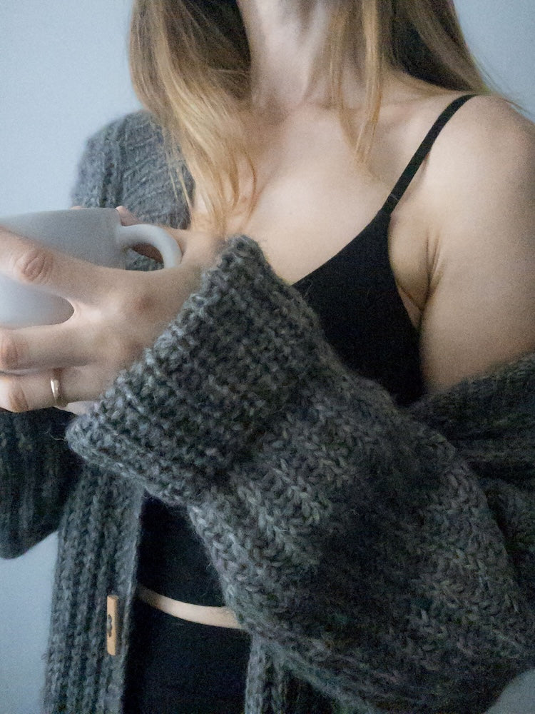 Ulvenknit The Chunkigan mit Plötulopi von Lopi Island und Tynn Silk Mohair von Sandnes Garn 9