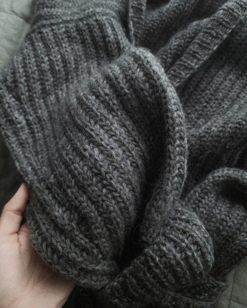 Ulvenknit The Chunkigan mit Plötulopi von Lopi Island und Tynn Silk Mohair von Sandnes Garn 10