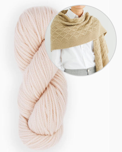 Void Shawl | weiches Diamantmuster aus Far von Woolfolk