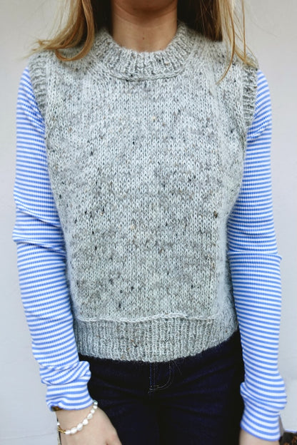 Maja Slipover | layering aus Tynn Peer Gynt und Tynn Silk Mohair von Sandnes Garn