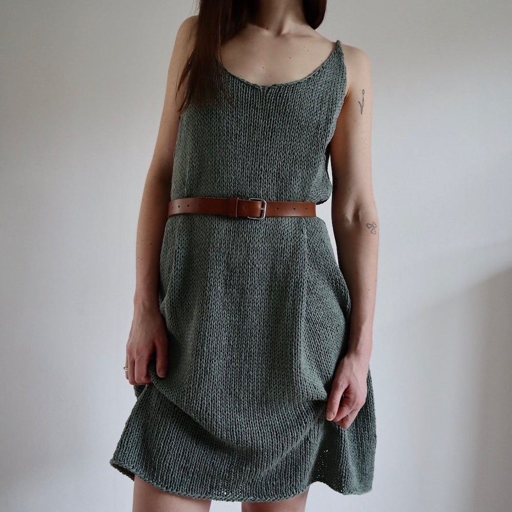 Witre Design Nordic Summer Dress mit Line von Sandnes Garn 1