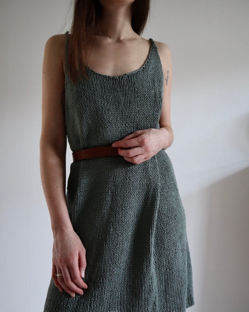 Witre Design Nordic Summer Dress mit Line von Sandnes Garn 3