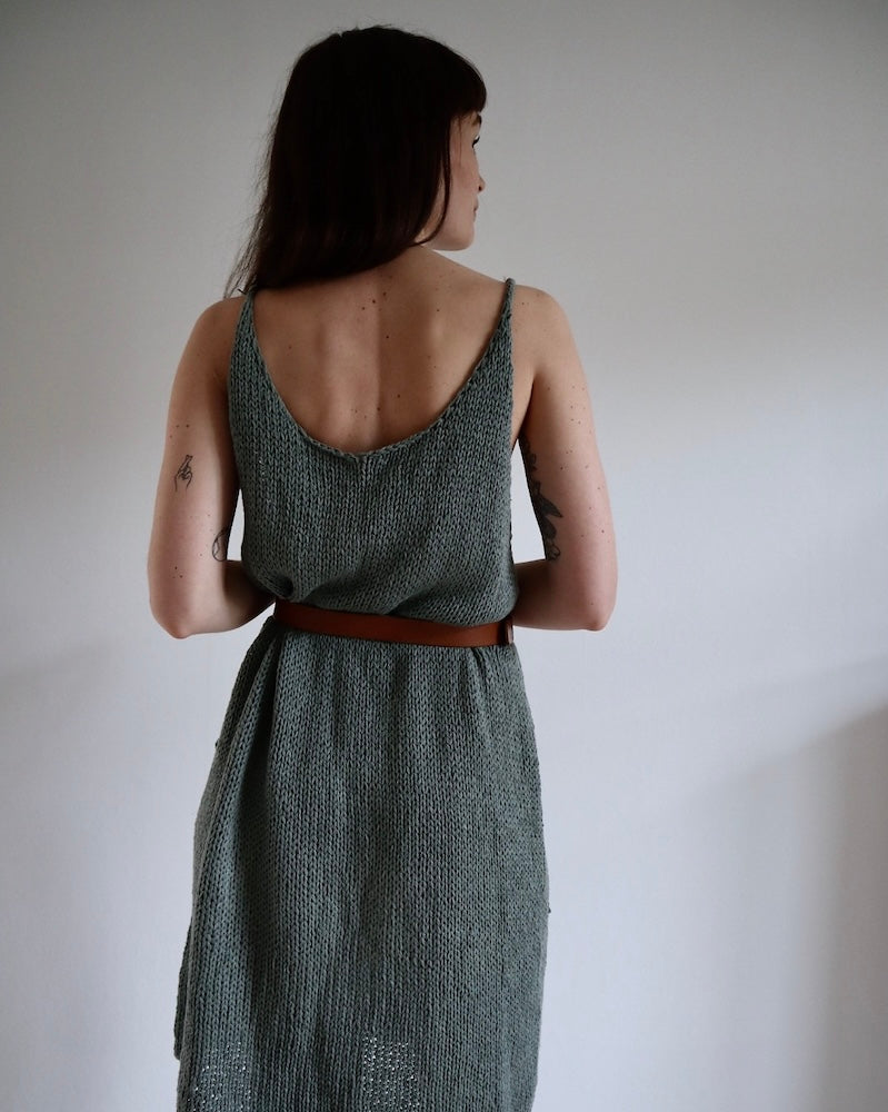 Witre Design Nordic Summer Dress mit Line von Sandnes Garn 4