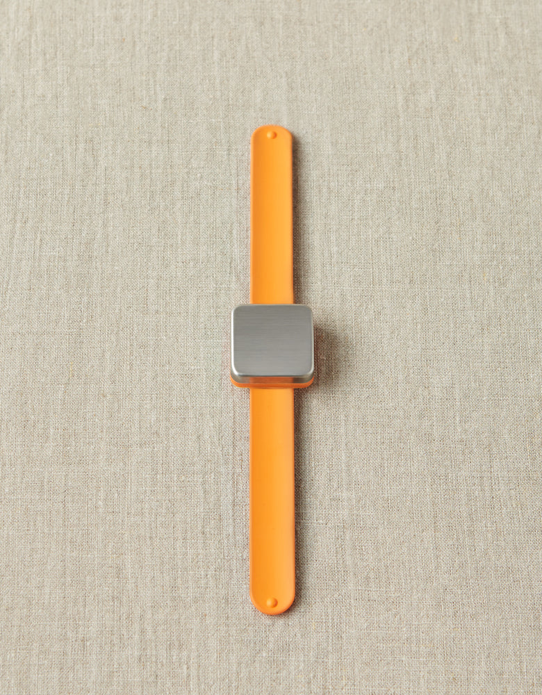 CocoKnits Maker's Keep Armband orange