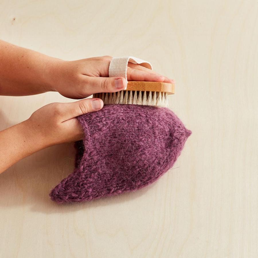 CocoKnits Sweater Care Brush 3