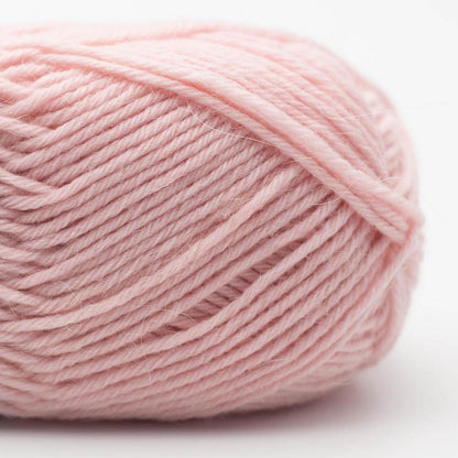Edelweiss Alpaca 6-ply | warm sock yarn made from wool and alpaca