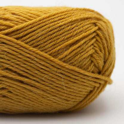 Edelweiss Alpaca 6-ply | warm sock yarn made from wool and alpaca