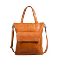 muud Arendal Stricktasche aus braunem Leder von vorne